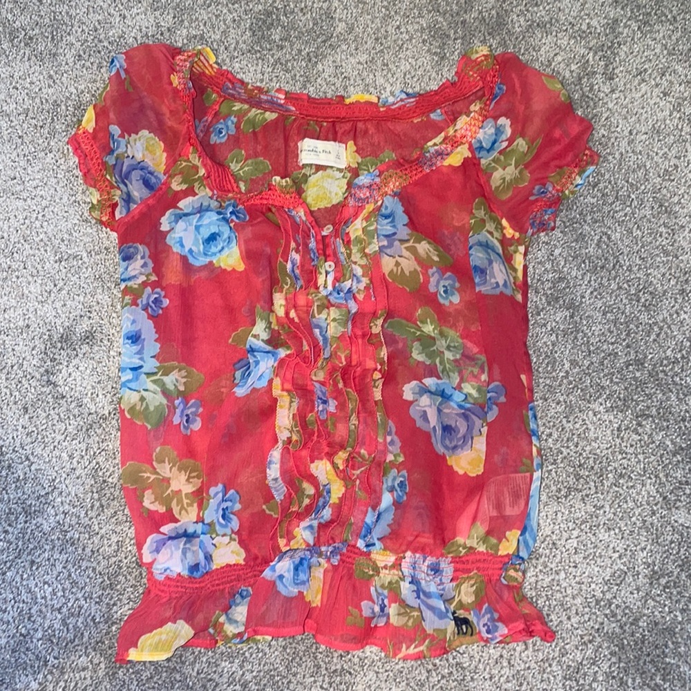 A&F floral top